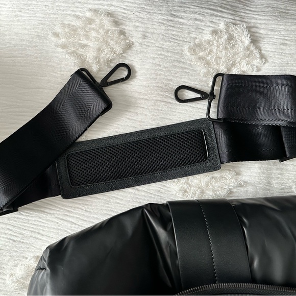 Caraa Remus Duffle - Picture 15 of 16